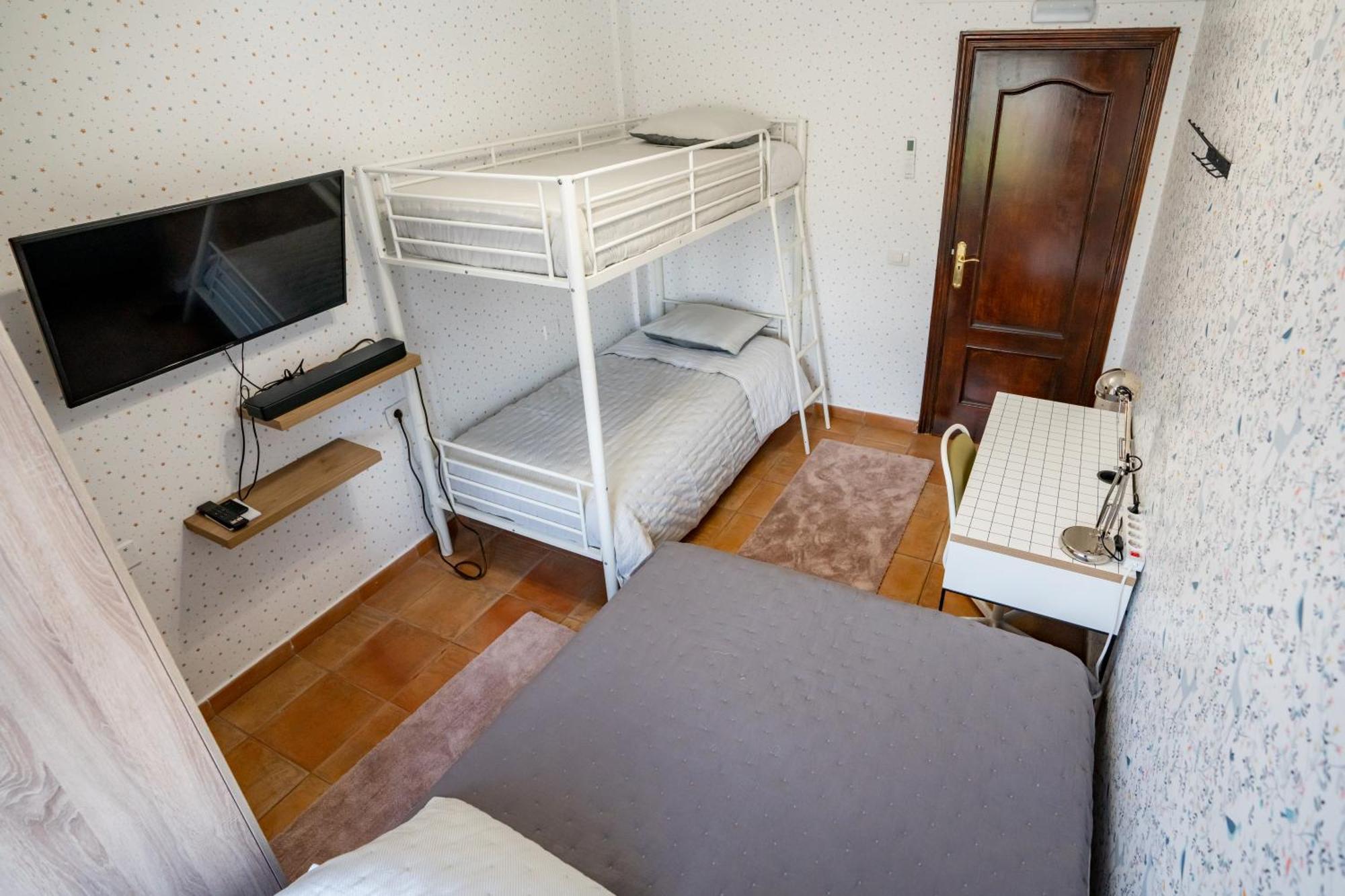 Casa Julio - Alcala Complete Coastal Retreat - Entire Apartment - 3 Min Walk From The Ocean - Shared Entrance With Host Exterior foto
